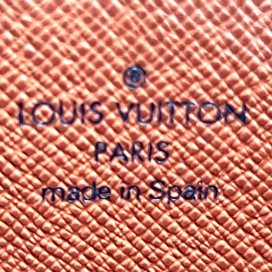 【極美品】 ルイヴィトン モノグラム ジッピーウォレット M60017