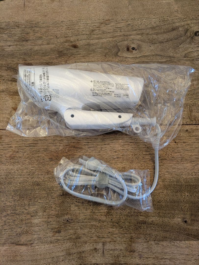 シャープ　 ヘアドライヤー 【新品　未使用】