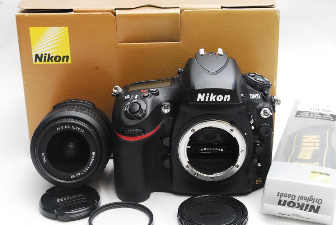Nikon D800/DX VR 18-55mm (良品）