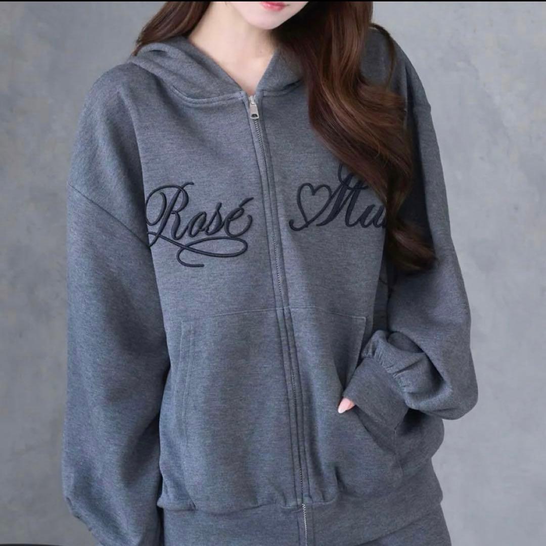 Logo 3d embroidery hoodie ロゼミューズ　パーカー