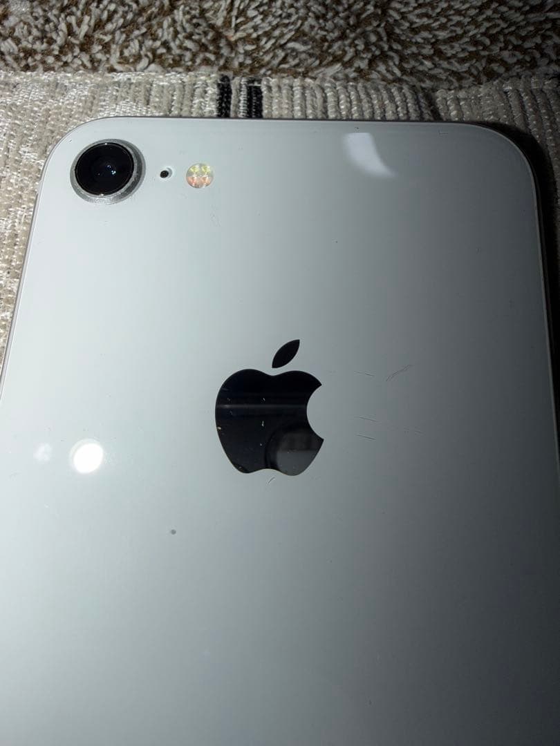 Apple iPhone 8 シルバー