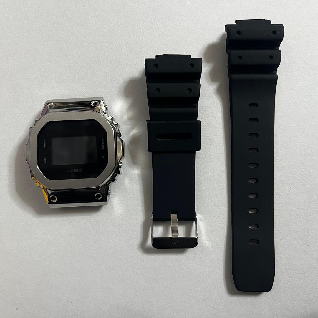 新品美品G-SHOCK GM-5600風 カスタム メタルベゼル DW-5600