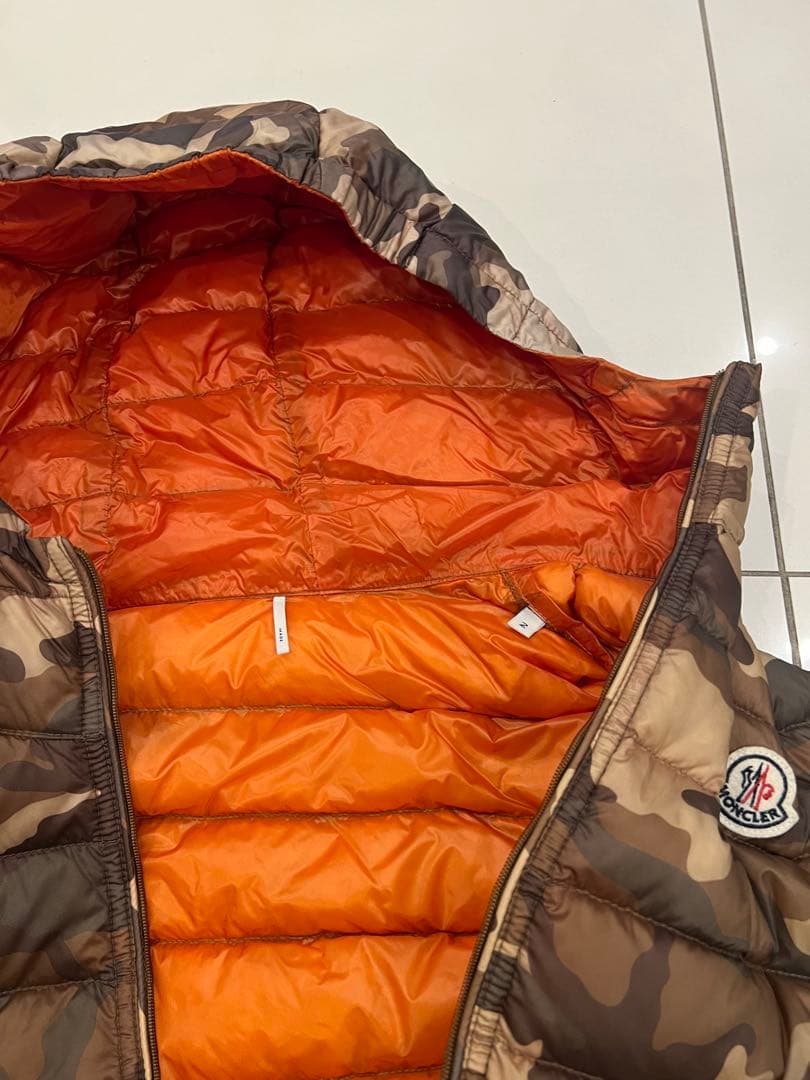 MONCLERダウンべスト 茶系サイズ2 （men's M ）