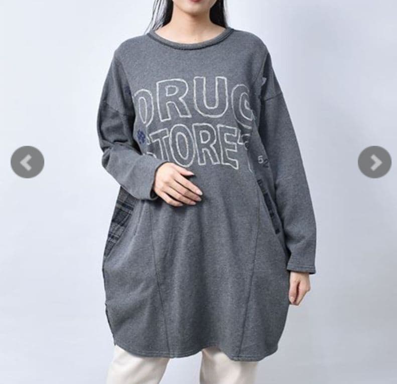 あちゃ様2点おまとめです！ドラッグストアーズ　ロゴプリントチュニック＆トレーナー