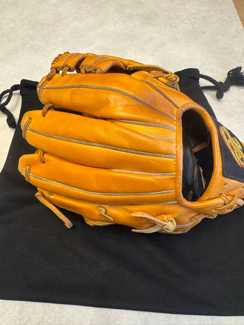 ドナイヤ　軟式野球グローブ　グラブ袋付