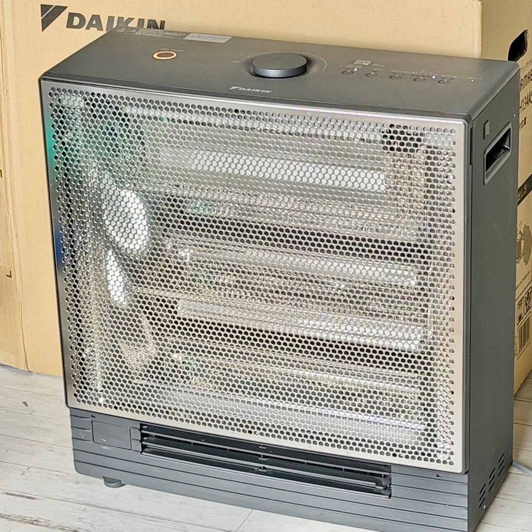 ダイキン「ハイブリッドセラムヒート」遠赤外線暖房機 WRH134AS