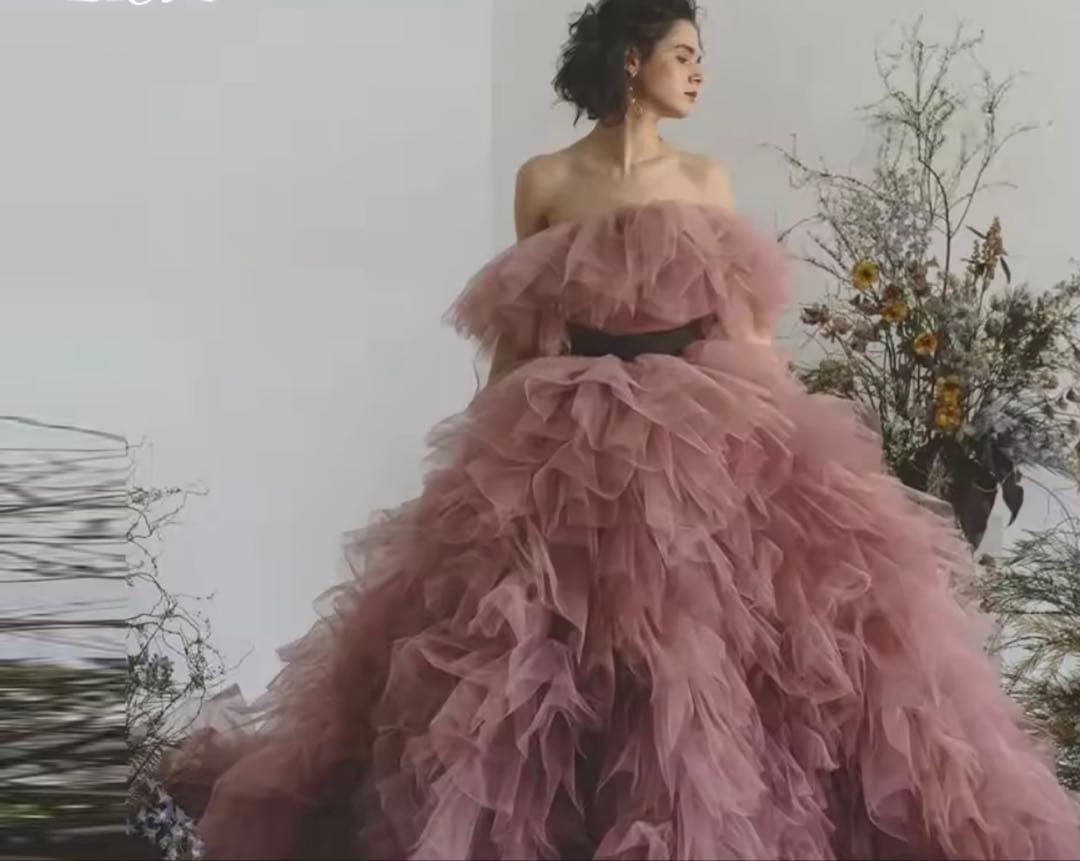 【極美品】フリル　ピンク　ウェディングドレス