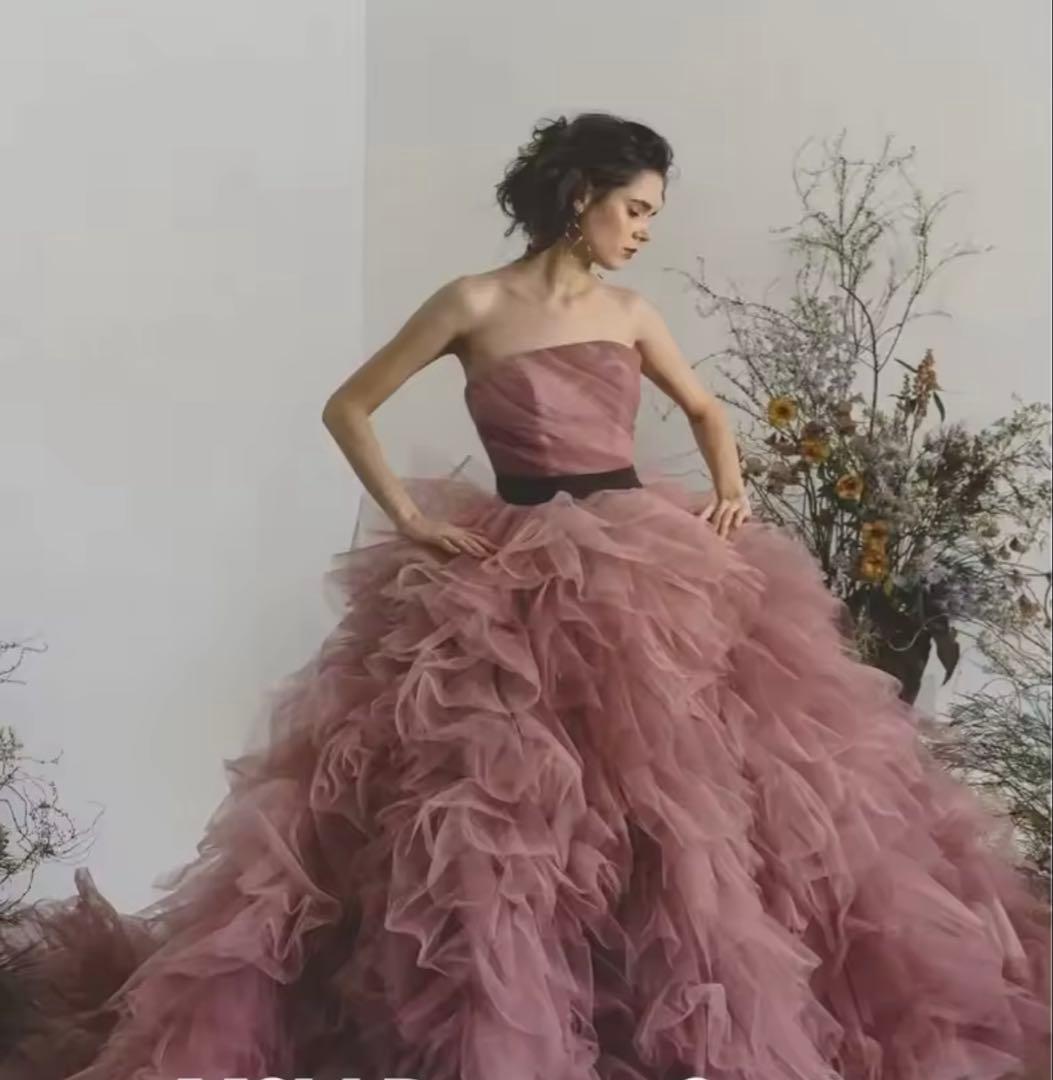 【極美品】フリル　ピンク　ウェディングドレス