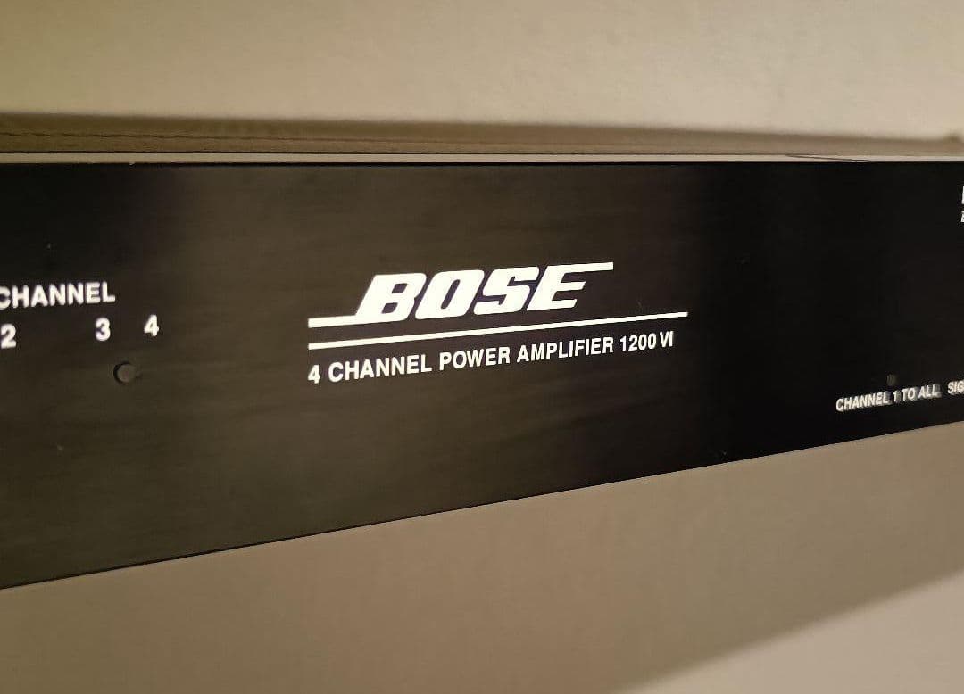 BOSE ラック式4チャンネルパワーアンプ 1200 VI