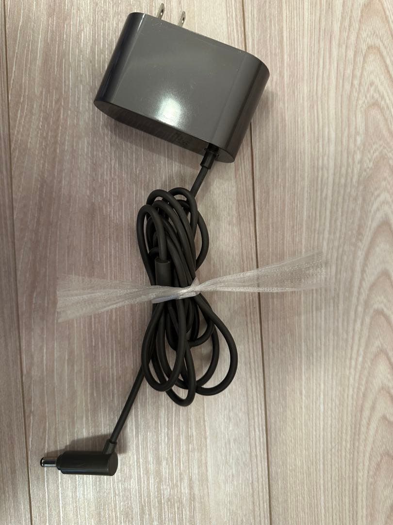 最終値下げ　Dyson V8 Slim Fluffy