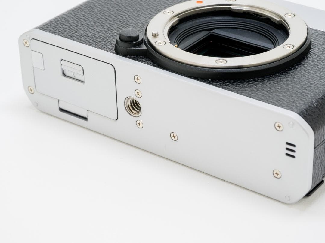 【新品同様】FUJIFILM X-E4