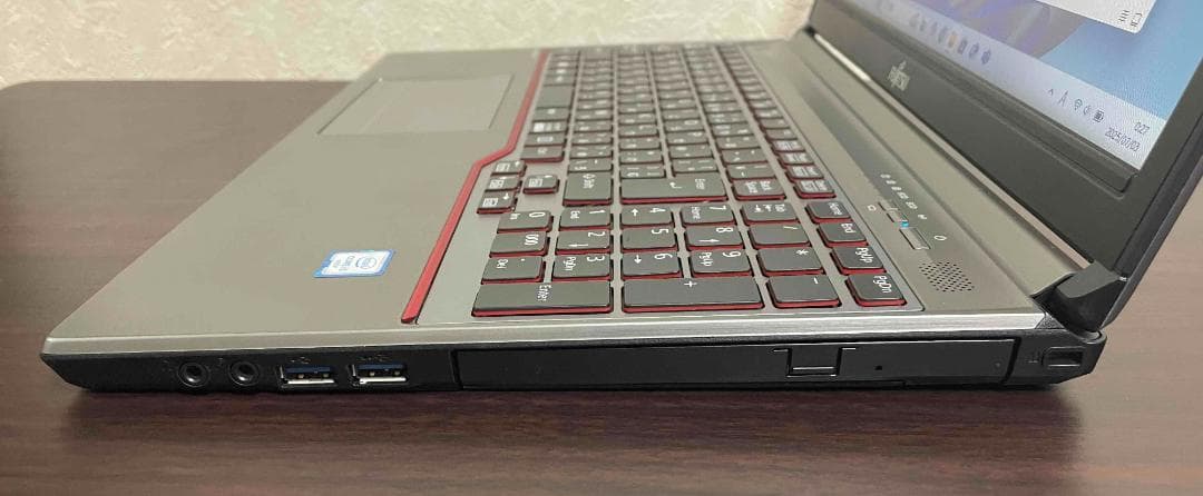 Win11 富士通LIFEBOOK 第6世代i5 メモリ12GBSSD512GB