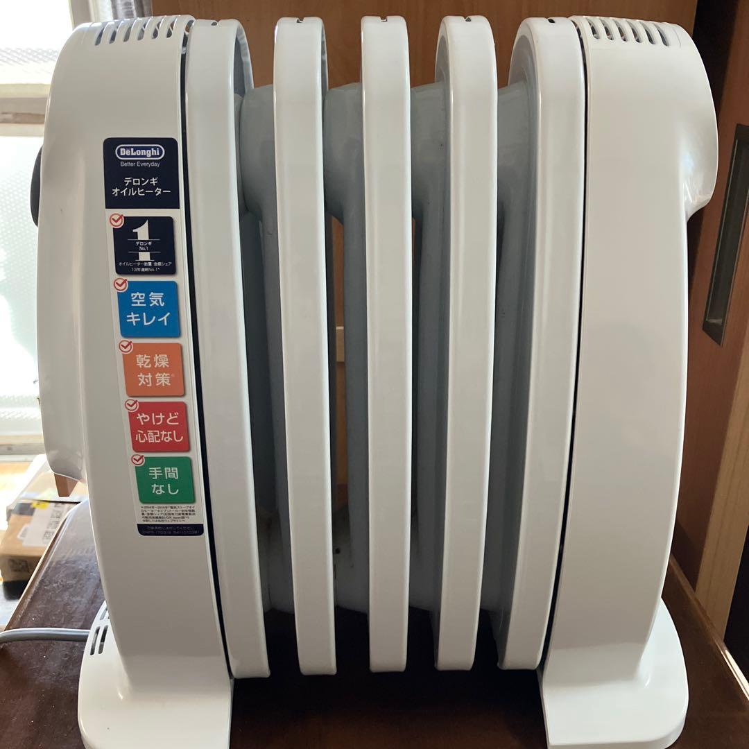 デロンギ オイルヒーター ピュアホワイト+ミディアムグレー NJM0505