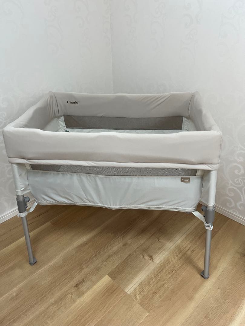 コンビ　Combi ベビー　ベッド　すくすや　トモネル　折りたたみ　高さ2段階