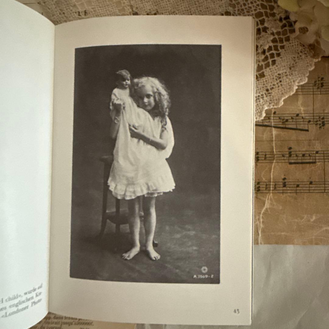 入手困難★美しい少女と人形のビンテージ写真集ヴィクトリアン洋書ジャンクジャーナル