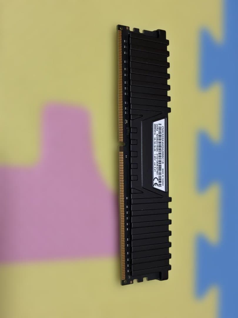 Vengeance DDR4 16GB 2666MHz 1枚