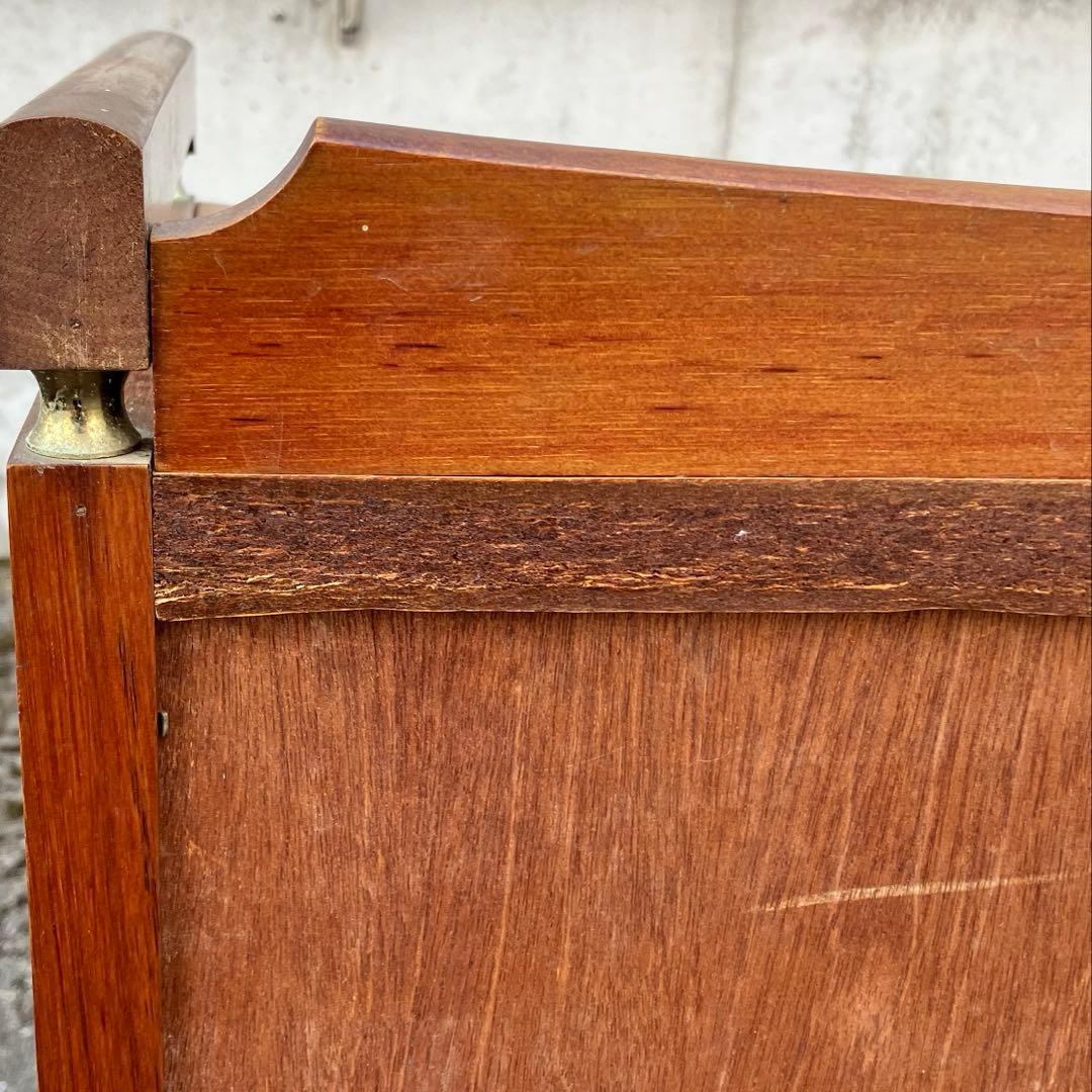 昭和　レトロ　古家具　ガラス戸　木製キャビネット　食器棚　サイドボード　本棚