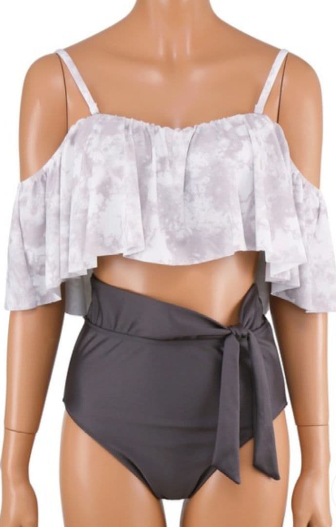 サンアイリゾート 水着 ※パレオとパーカーラッシュガード付けます♪