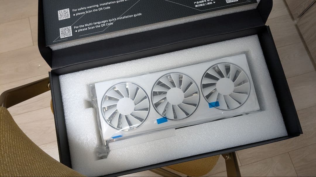 グラフィックボード・グラボ・ビデオカード XFX SWIFT RADEON RX9070 OC