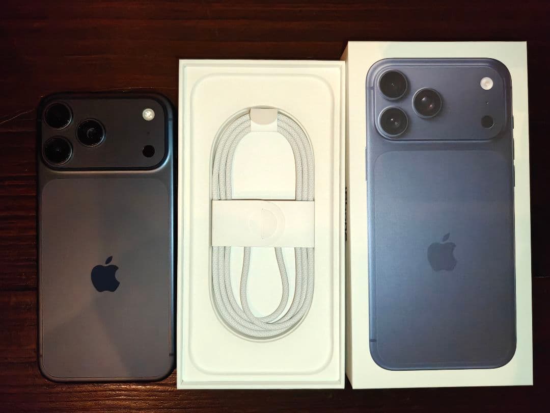 【極美品】iPhone 17ProMax 256GBブルー B100% おまけ有