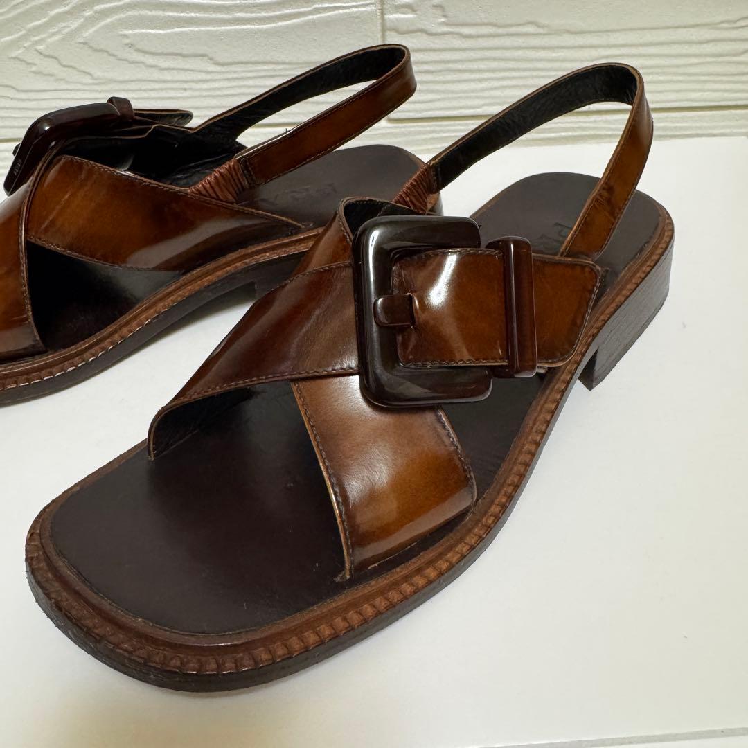 プラダ PRADA サンダル ブラウン ビッグバックル ヴィンテージ風 37