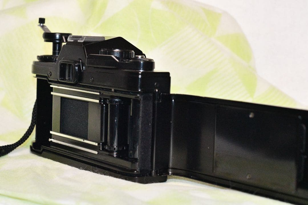 ￼《動作品》OLYMPUS OM10 BLACK+50/1.4 a408