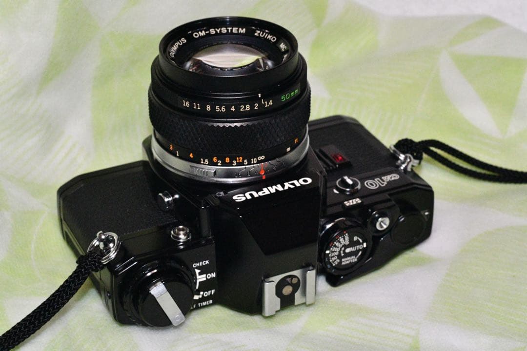 ￼《動作品》OLYMPUS OM10 BLACK+50/1.4 a408