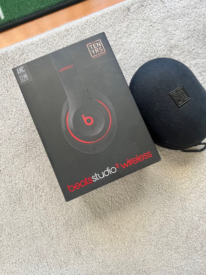 Beats Studio3 Wirelessオーバーイヤーヘッドフォン レジス…
