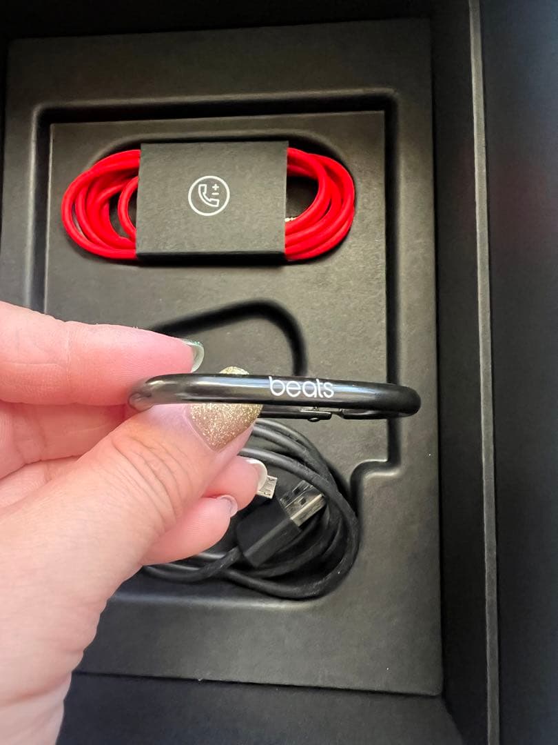 Beats Studio3 Wirelessオーバーイヤーヘッドフォン レジス…