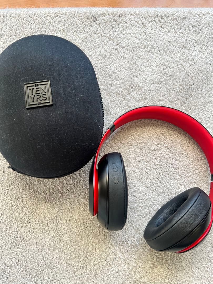 Beats Studio3 Wirelessオーバーイヤーヘッドフォン レジス…