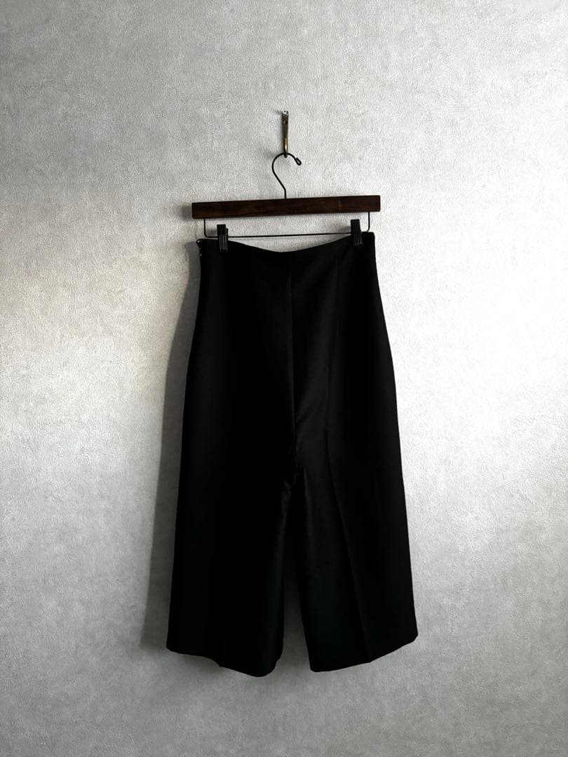 2025今季完売定価3.3万★ウィムガゼット ハーフパンツ　36 黒ハイウエスト
