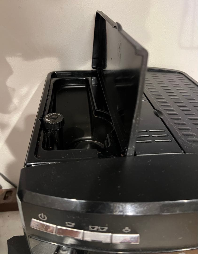 DeLonghi MAGNIFICA エスプレッソマシン　ジャンク