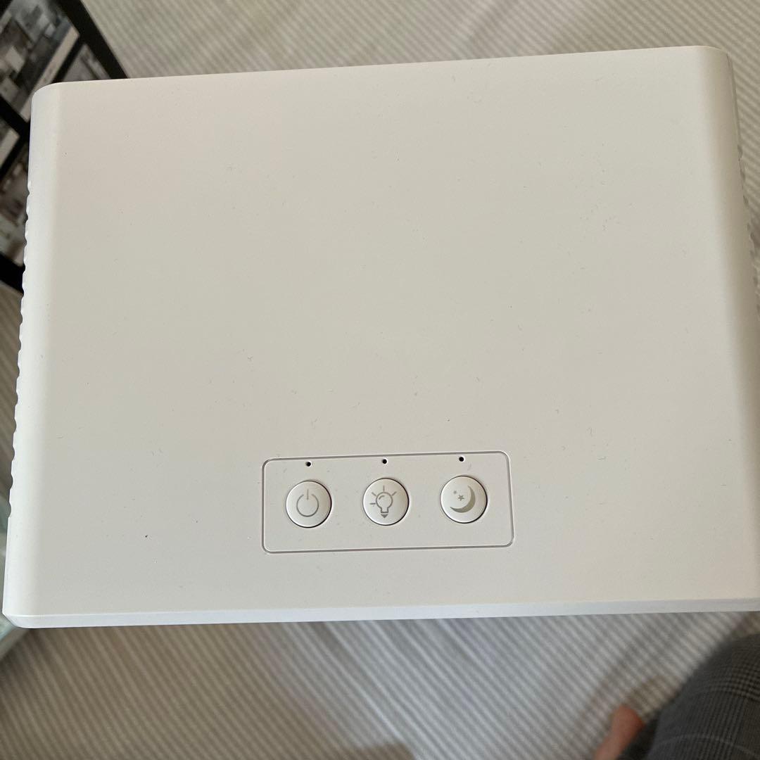 ほぼ新品 除湿機 ペルチェ 小型 3000ml大容量 コンパクト