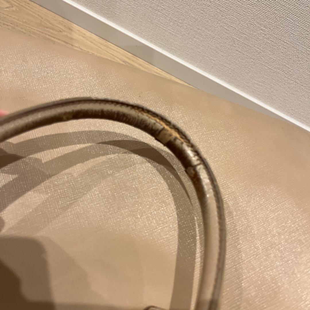 プラダ　サフィアーノ　ベージュ レザー ビジネスバッグ