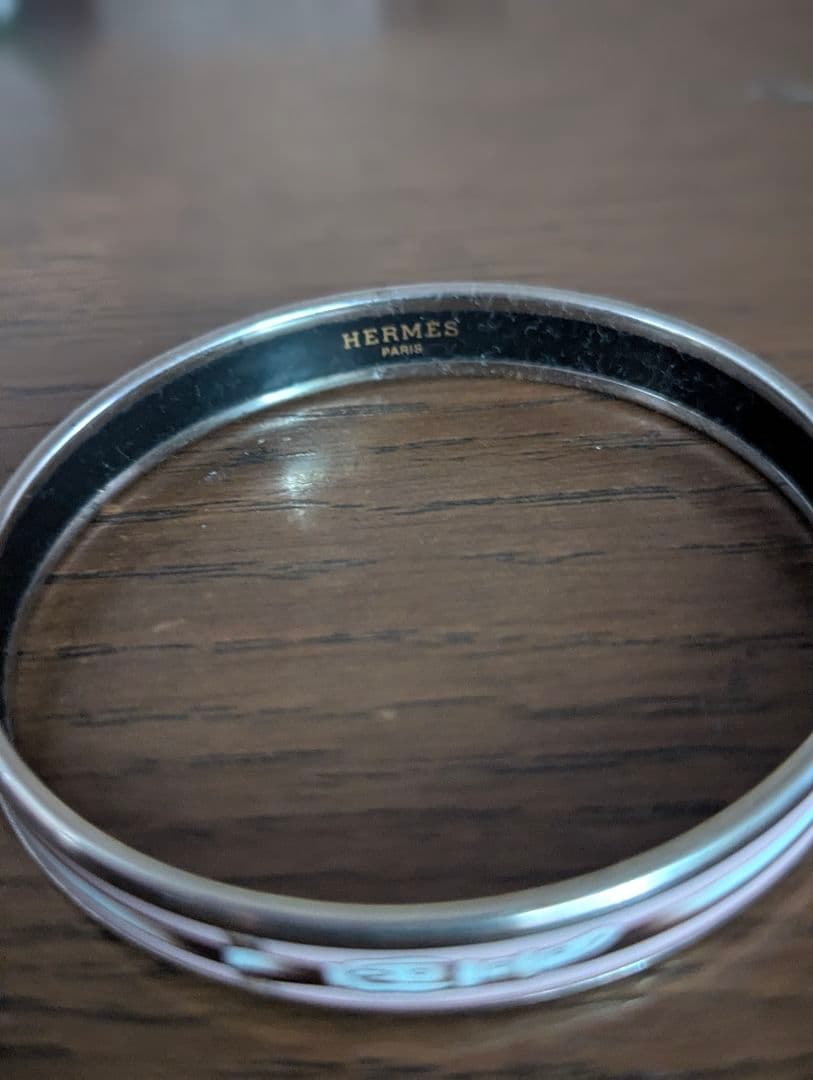 HERMES シルバーバングル　ピンク