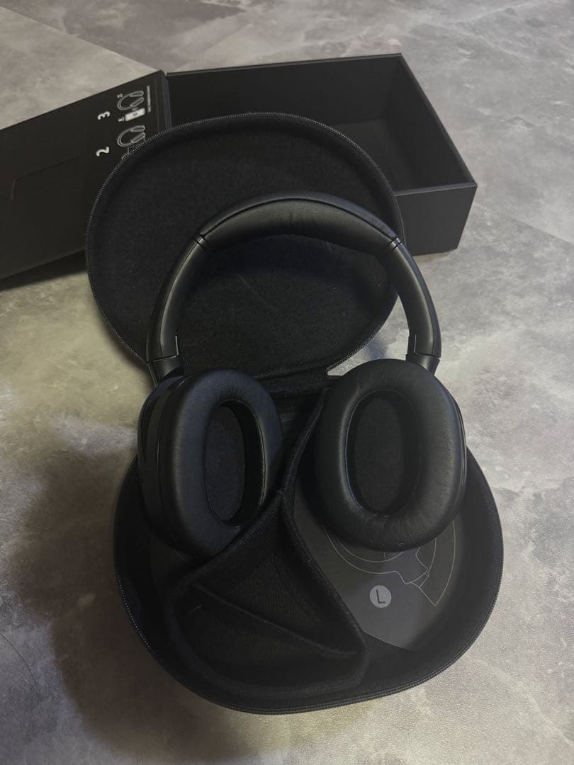 【SONY】ULT WEAR HEAD PHONE