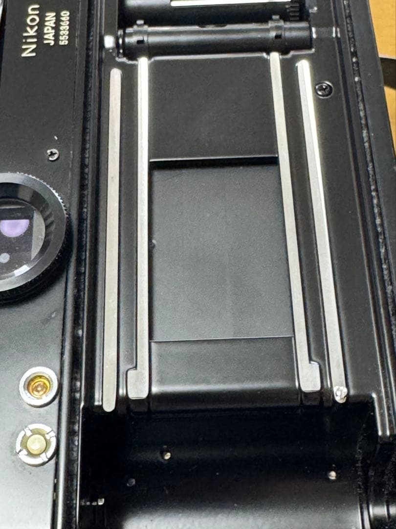 ニコンNikomat ELブラックフィルムカメラ