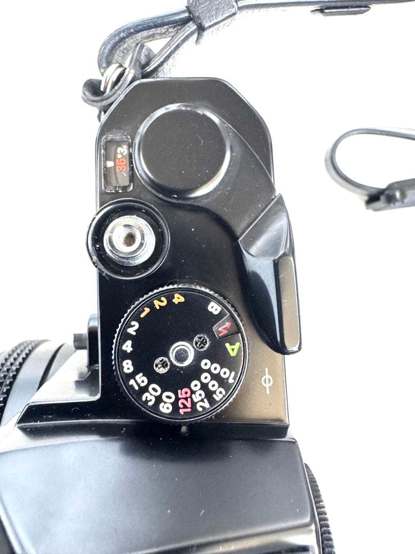 ニコンNikomat ELブラックフィルムカメラ