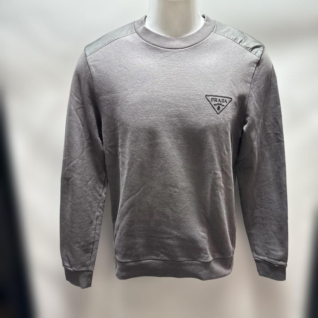 PRADA グレー スウェットトレーナー　nu9