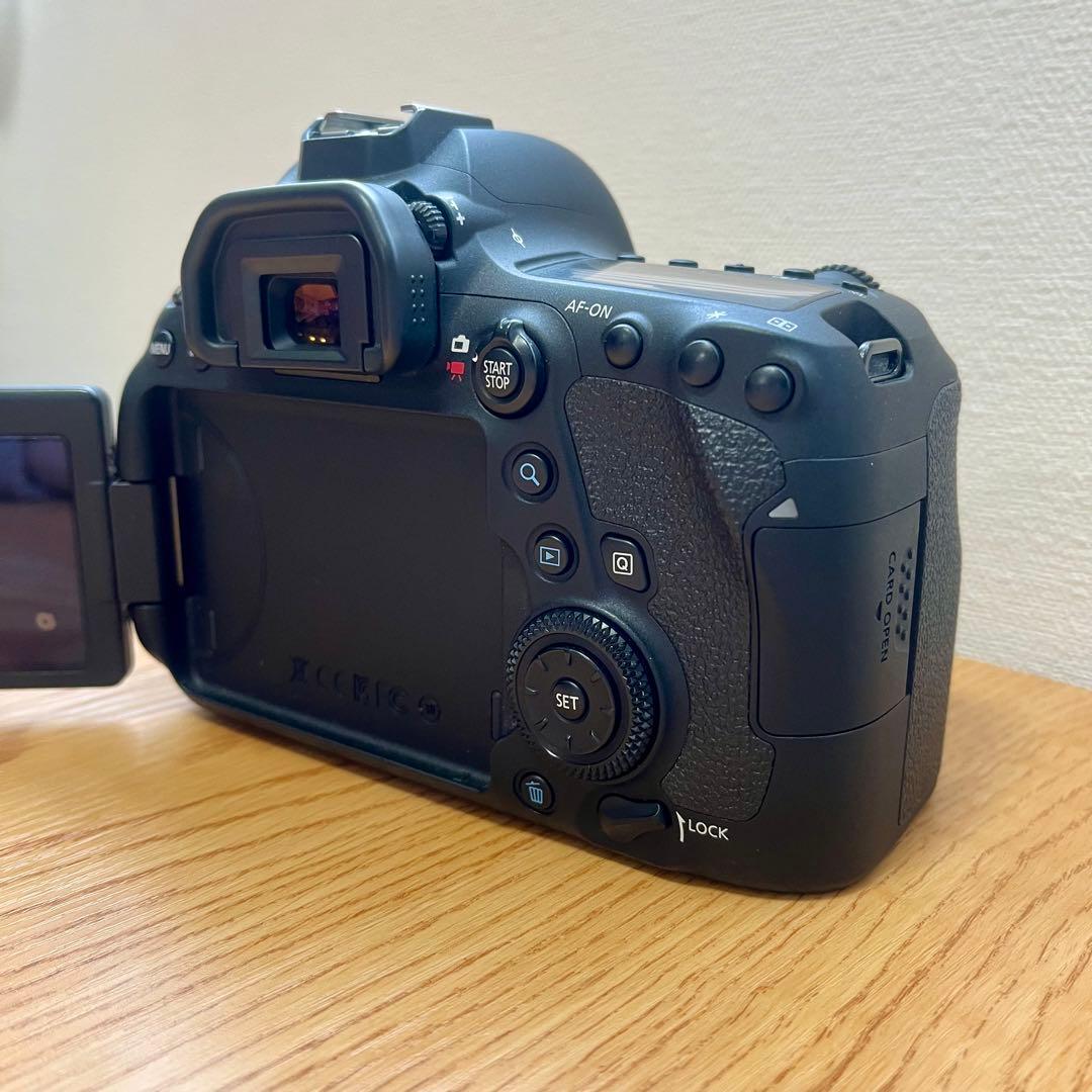 【美品】Canon EOS 6Dmark2 デジタル一眼レフ 本体