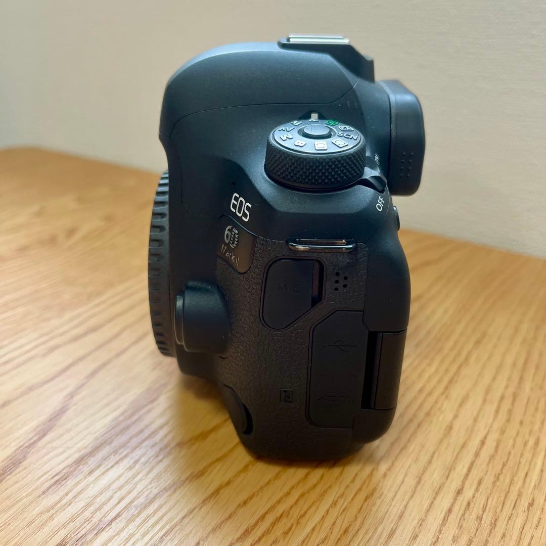 【美品】Canon EOS 6Dmark2 デジタル一眼レフ 本体