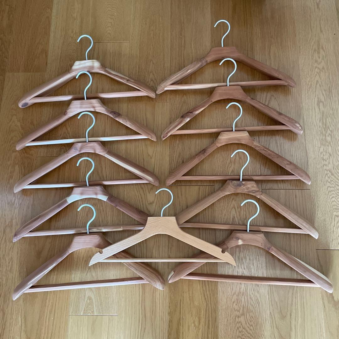 無印良品 レッドシダー ハンガー 10本セット 木製 コート ジャケット 2