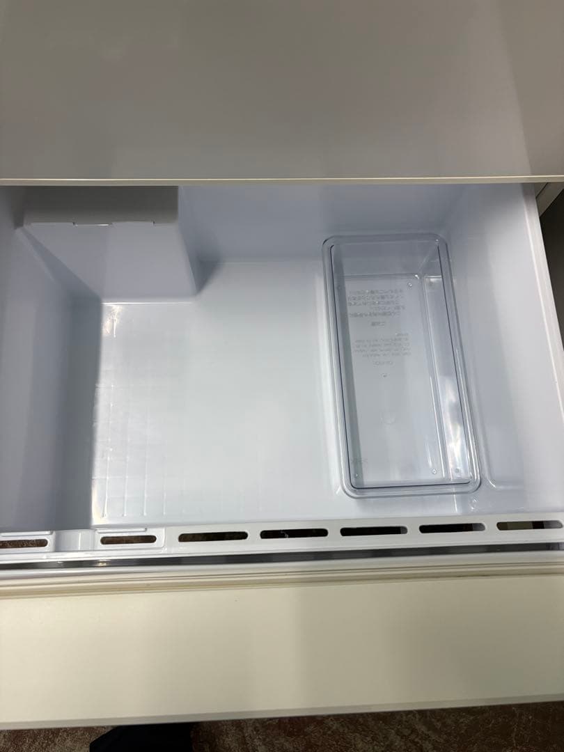 アクア　３ドア冷蔵庫　272ℓ　分解清掃済み　AQR-27G2