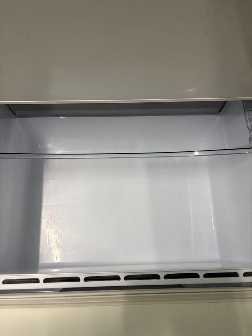 アクア　３ドア冷蔵庫　272ℓ　分解清掃済み　AQR-27G2