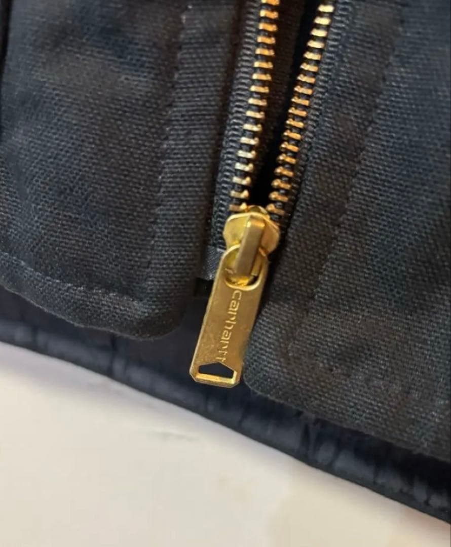 か*ん様 Carhartt ダックダウンベストV01 ブラックXL 美品