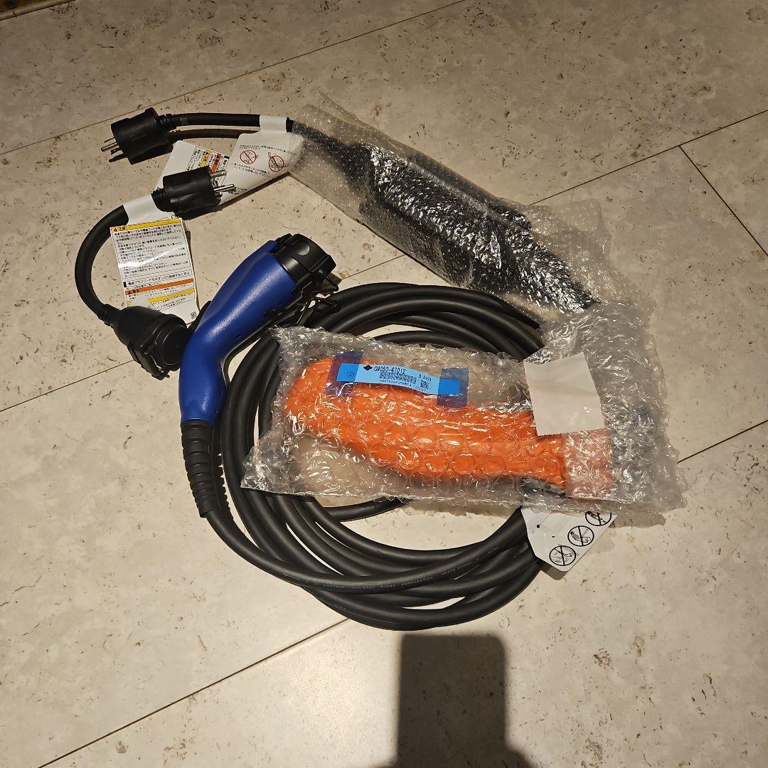 TOYOTA EV PHEV充電用プラグコード 青