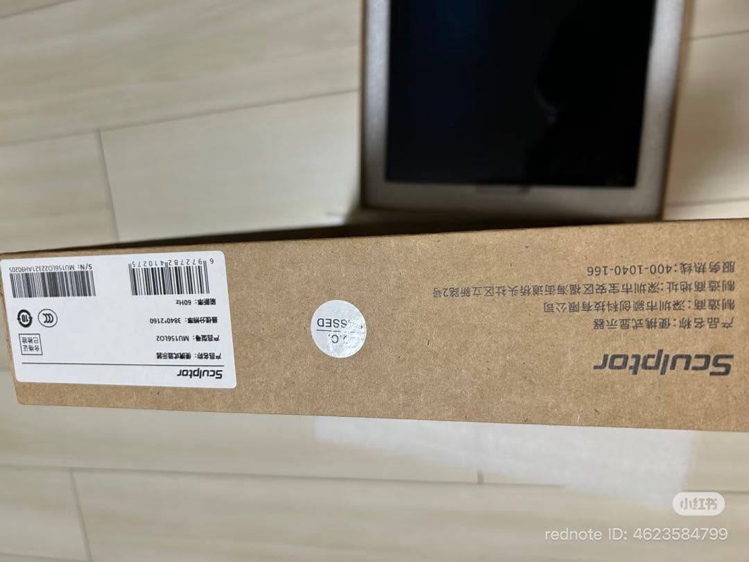 4K（3840×2160）解像度の OLEDディスプレイ です