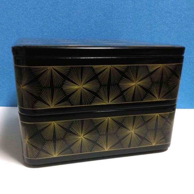 輪島塗 6.5寸二段重箱 布着本堅地　沈金 亀甲松葉 美品