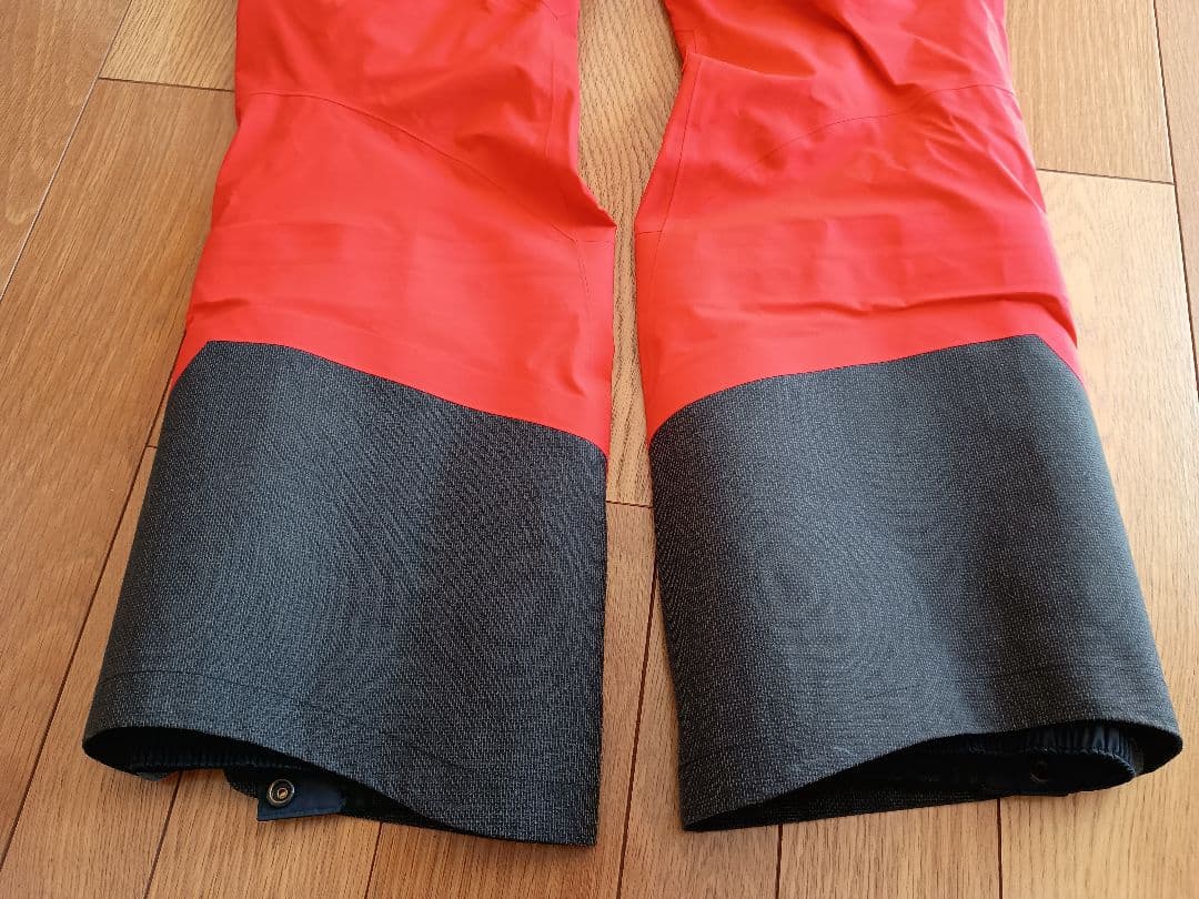 ステート オブ エレベネート　M Bec de Rosses Pants