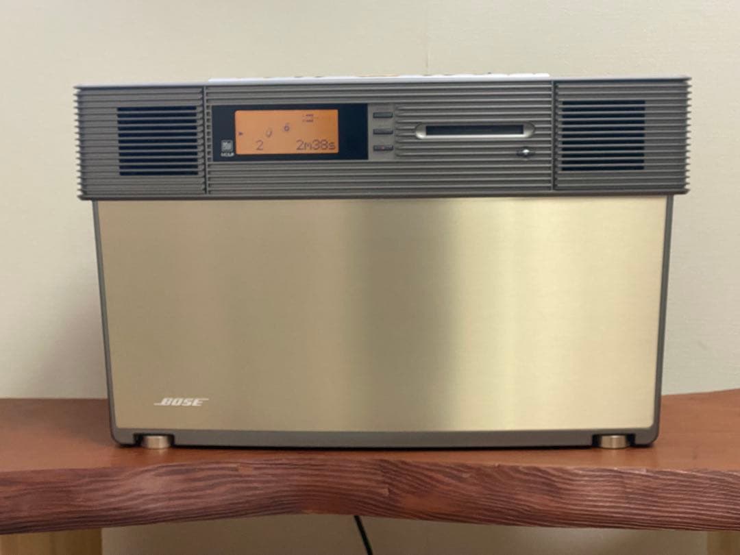 美品　BOSE VIA リモコンその他付属あり　CD MD 問題なし